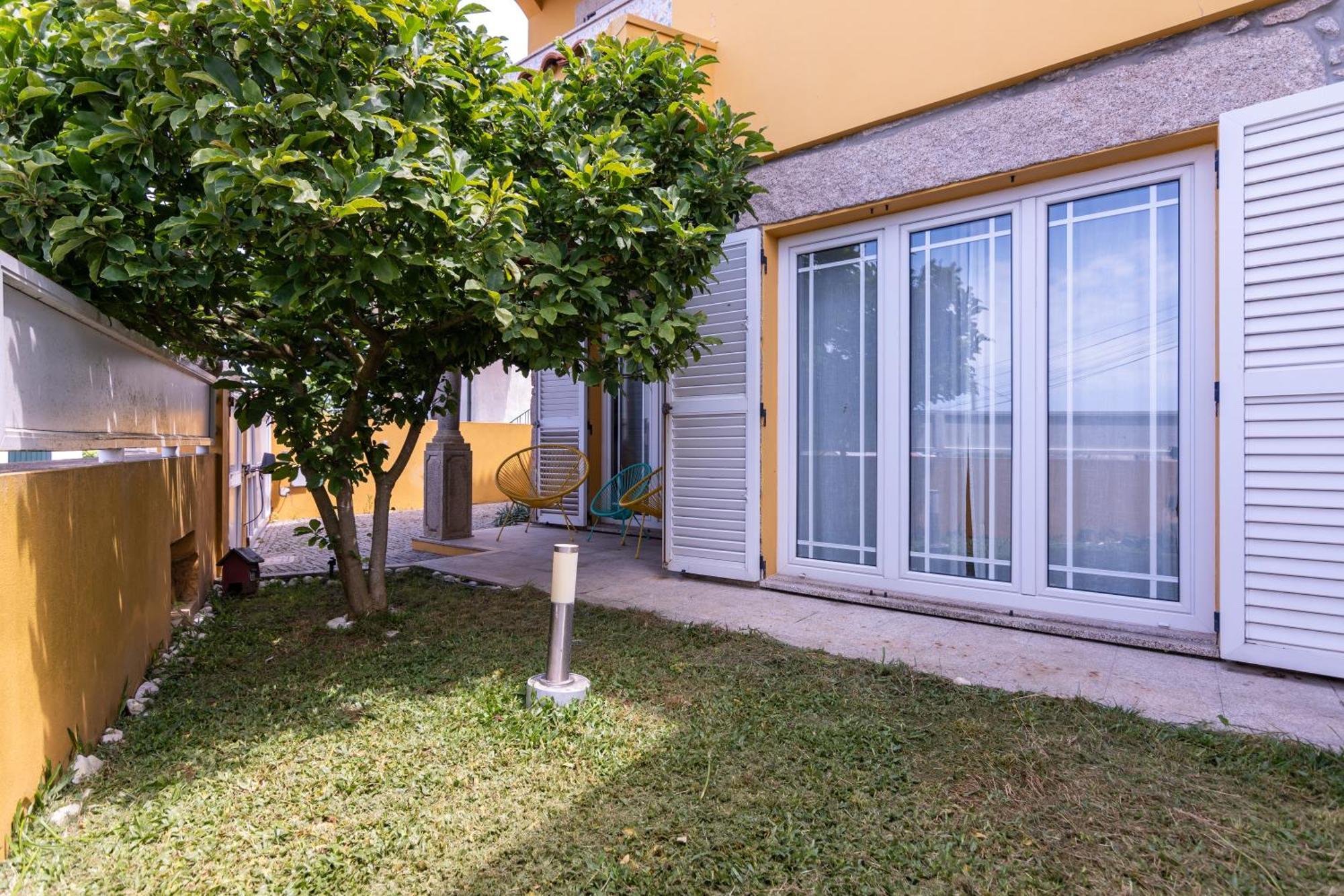 Perafita Yellow House - Ecohost Экстерьер фото